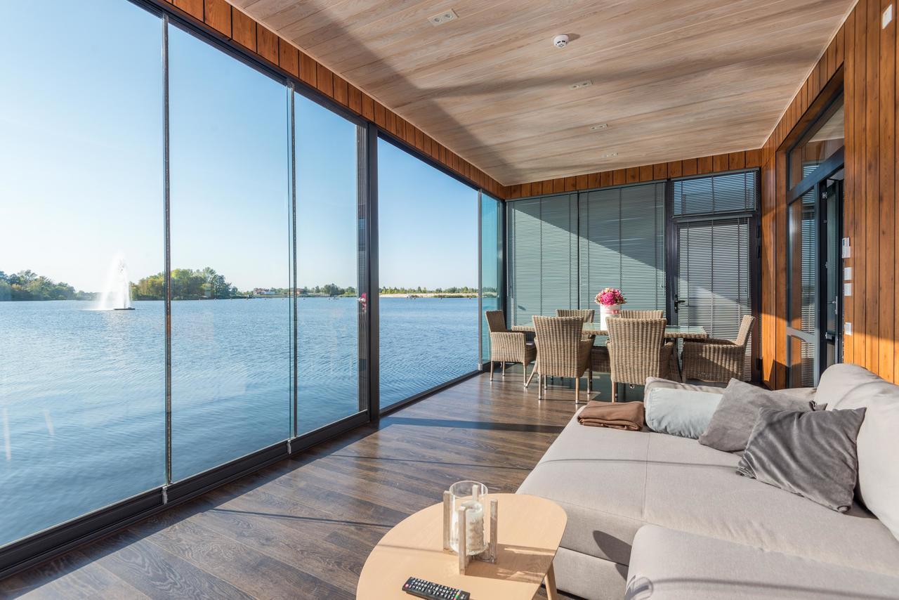 Riviera Zoloche Resort & Spa Vishenki  Екстериор снимка