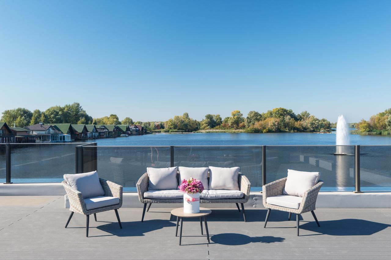 Riviera Zoloche Resort & Spa Vishenki  Екстериор снимка